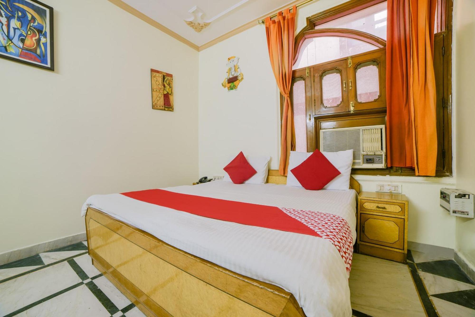 Super Hotel O Blue Sapphire Delhi Нью-Дели Экстерьер фото
